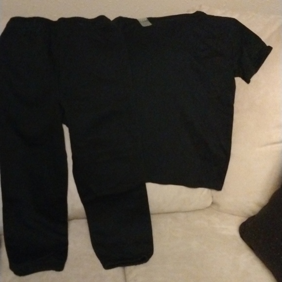 🖤NWT BLACK GAP x DISNEY MICKEY MOUSE SHIRTSLEEVE JOGGER SET🖤 - Picture 2 of 9